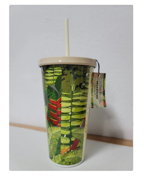 3.1 Phillip LIM Cold Cup Tumbler 473ml and Christmas green & red table
